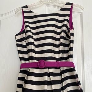 Princess style dress with pockets